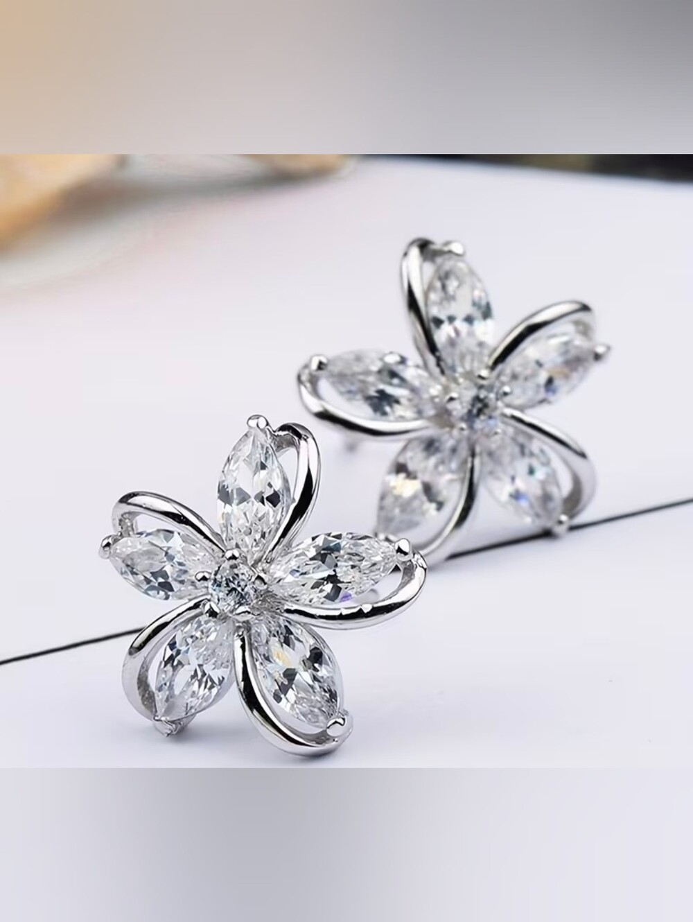 $8 Each Or Bundle 5/$20 Crystal Flower Silver Stud Earrings
